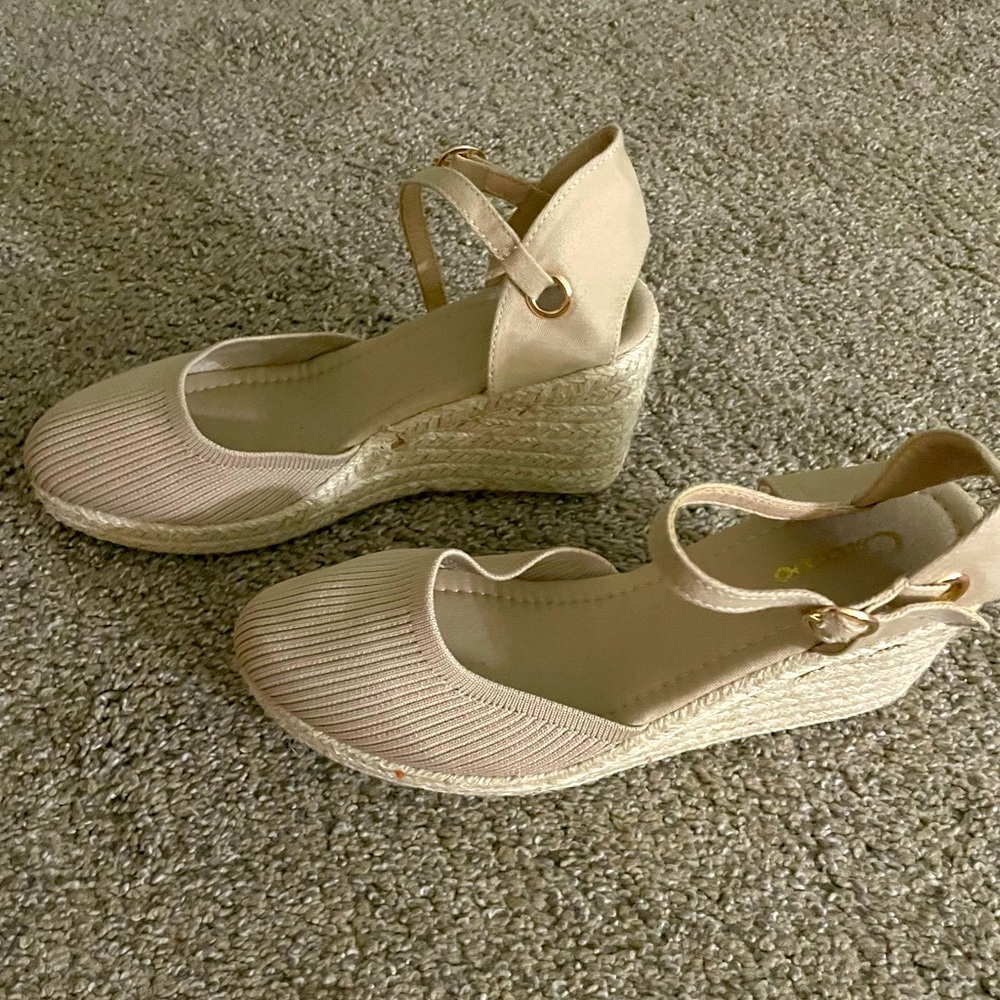 Beige Wedge espadrilles size 8